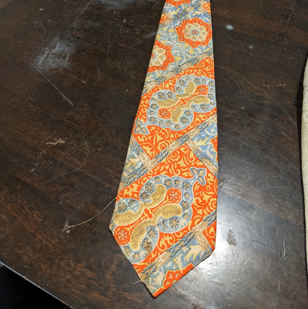 Vintage SILK Tack Room tie Made in Italy